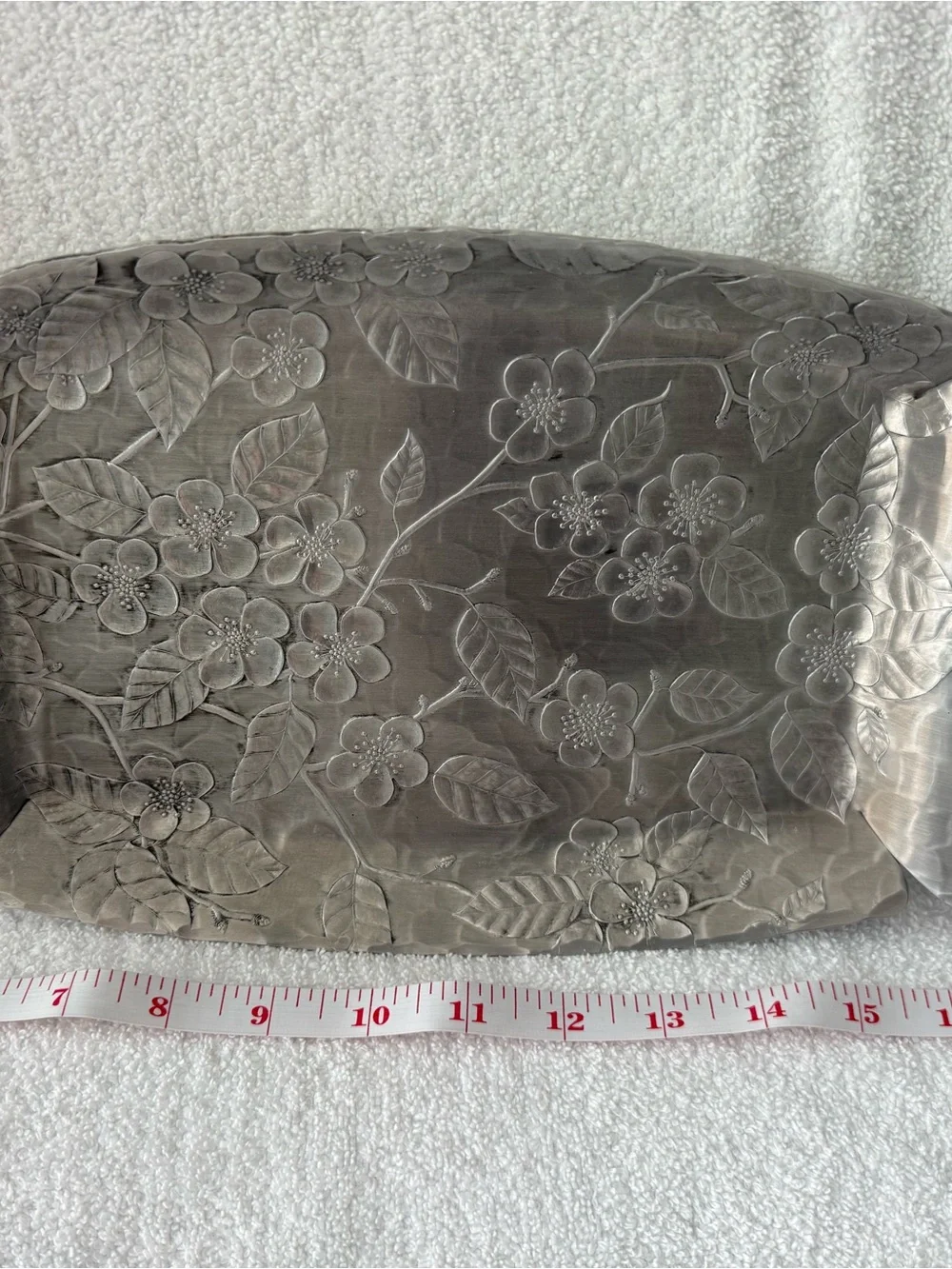 Wendell August Forge Embossed Floral Metal Serving Tray - Picture 2 of 7